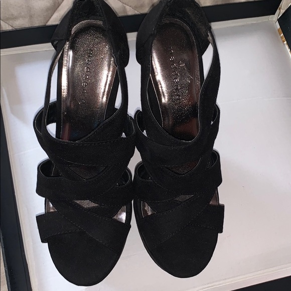 Madden Girl Black Strappy Wedges - Picture 2 of 6